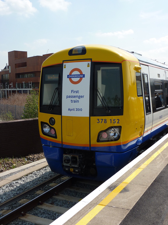 RailfutureLSE's tweet image. On this day, in 2010, two 'first trains' ran south from Dalston Junction, after closure in June 1986 - #RestoringYourRailway 20th-century style! Read the story of two decades in the quarter-century+ which it took from 1980s vision to late-2012 completion: railfuture.org.uk/display2045