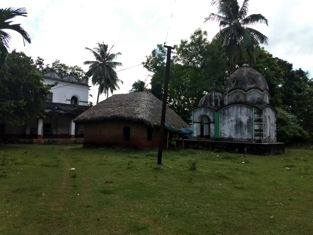 ଶଙ୍ଖାରୀ ଆଜି ଝୁରୁଛି ତା'ର ବରପୁତ୍ରଙ୍କୁ.....
ଓଡ଼ିଶା ସାହିତ୍ୟ ଜଗତର ଅପୂରଣୀୟ କ୍ଷତି, ମୂଖ୍ୟମନ୍ତ୍ରୀ ଶ୍ରୀ <a href="/Naveen_Odisha/">Naveen Patnaik</a> ଙ୍କୁ ଅନୁରୋଧ ତାଙ୍କ ବିୟୋଗରେ ରାଜ୍ୟରେ ଗୋଟିଏ ଦିନ ପାଇଁ ଅନ୍ତତଃ ଶୋକ ଦିବସ ଘୋଷଣା କରନ୍ତୁ🙏🙏
ଯଦି ପରିବାର ଲୋକଙ୍କ ସହମତି ତେବେ ତାଙ୍କ ଏ ପୈତୃକ ଘରକୁ ଏକ ବିଶିଷ୍ଟ ସଂଗ୍ରାହାଳୟରେ ପରିଣତ କରାନ୍ତୁ🙏