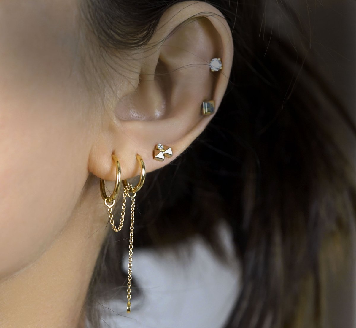LenaJewellery's tweet photo. What are #earstacks? The ear stack is a way of using multiple earrings together, layering them over the ear. It opens up unlimited options for your own "curated ear".
More ideas in our #video gallery: https://t.co/w0e6Jyj5jI
#EarStacks #EarPiercing #PiercingIdeas https://t.co/EWLJ6bJi8J
