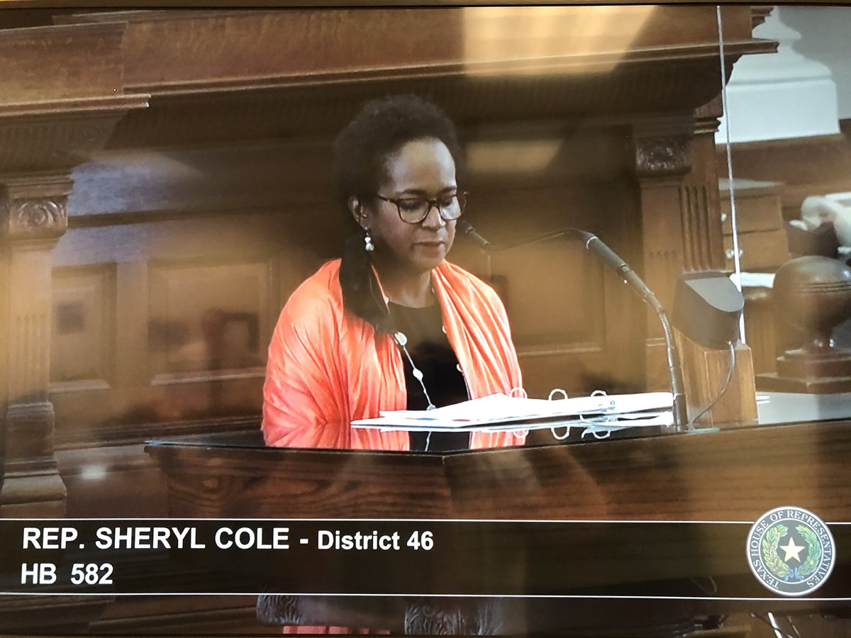 SherylCole1's tweet image. Another bill out the House! HB 582 gives paramedics access to certain college courses to help improve their emergency preparedness and management skills. This bill was 4 away when the clock struck midnight on deadline day last session - but now the House has passed it! #txlege