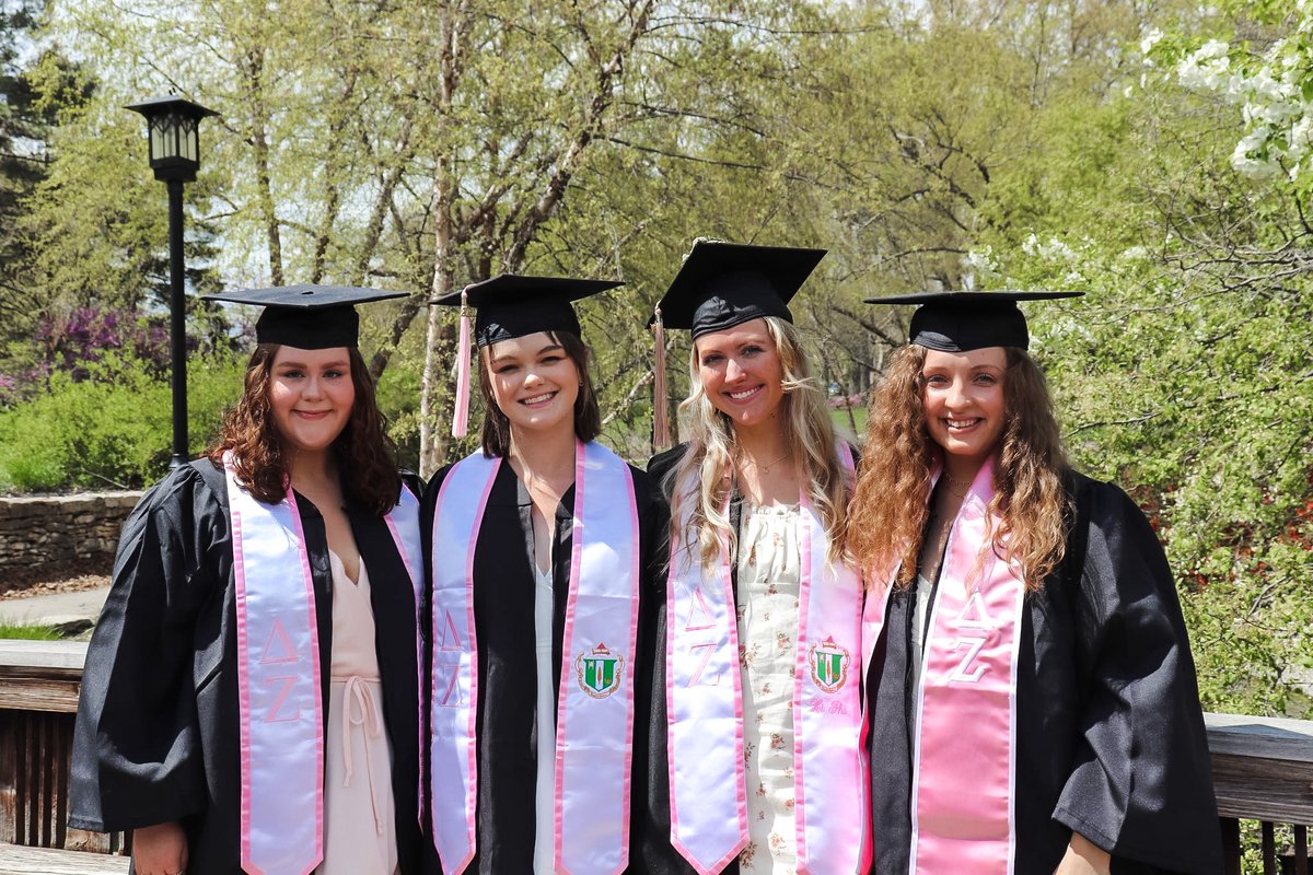 Seniors, we're almost done! All you have to do is get through your final exams and projects 🎉 The senioritis will end soon!