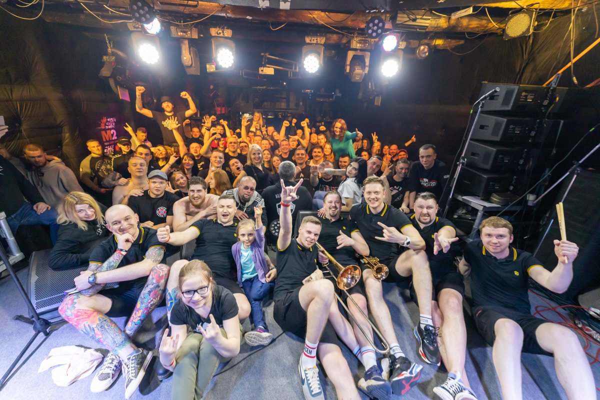 cwtofficial's tweet photo. 2021. April, 24.
Thank you, Tula.

#clockworktimes #cwt #cwtimes #fans #football #ska #social #rock #punk https://t.co/PsI8eV3BYh