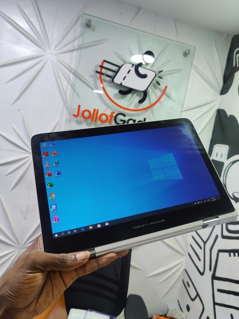 JollofGadgets's tweet photo. HP Spectre x360 Pro
Available @ โฆ250,000
Intel Core i5
8gb Ram
256gb SSD
Backlit Keyboard
Touchscreen HD Display
#shopwithjollof #jollofgadgets
#hp #silver #sharp #glossy #jollof https://t.co/9g59qk835g