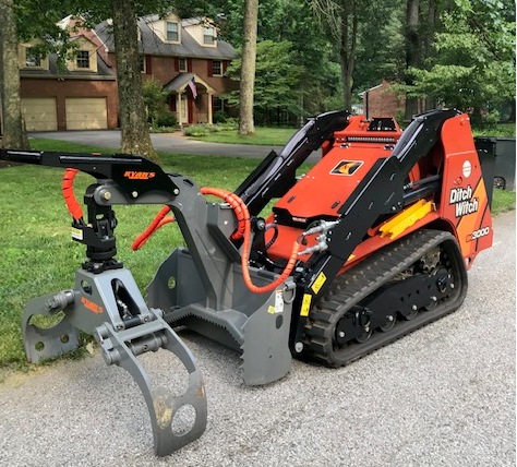 DW SK3000 and hydraulic rotating log grapple. Putting power where it’s needed most, the unit directs up to 51 hp to the attachment – more than any other machine in its class – for efficient and productive use of hydraulic attachments. Visit: jescoditchwitch.us