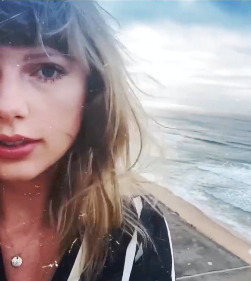 as we all know, taylor got the tiffany & co j necklace for her 27th and basically didn't take it off for 2 whole years. she recently wore it in the TGLAD spotify video, which was filmed in 2020.