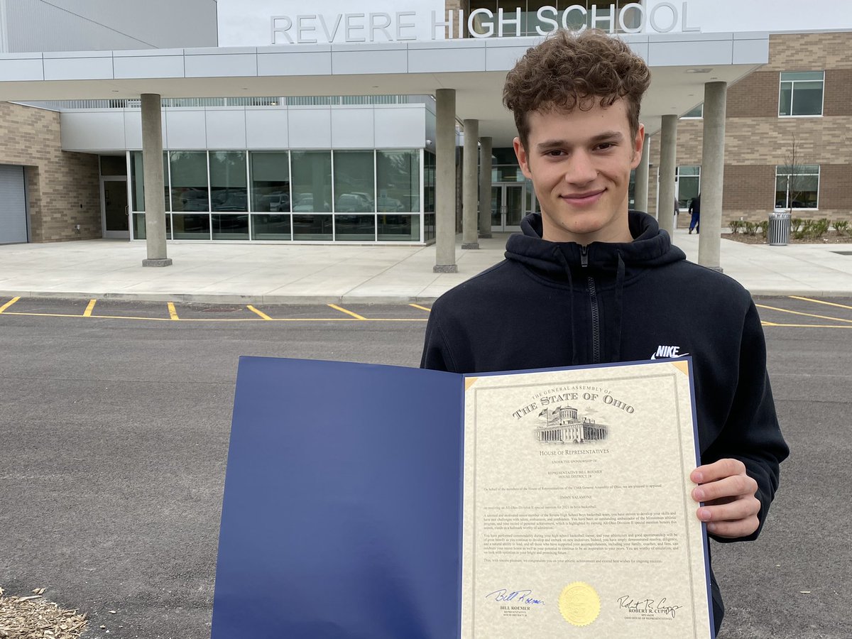 PhillipKing14's tweet photo. Congratulations to Jimmy Salamone as he was recognized today by Rep. Bill Roemer for receiving Special Mention as an All-Ohio basketball player. He finished 2nd all-time with points scored at RHS. https://t.co/EK9Vc8pNGa
