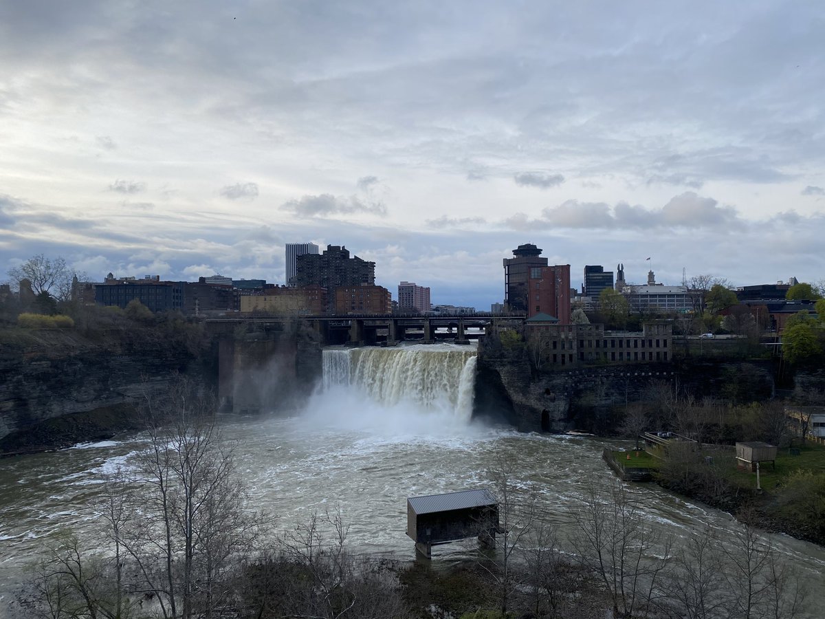 NPRinskeep's tweet photo. The view from this Rochester pedestrian bridge is amazing. Imagine your downtown, except with Niagara Falls in the middle. https://t.co/3eY3r62EkP