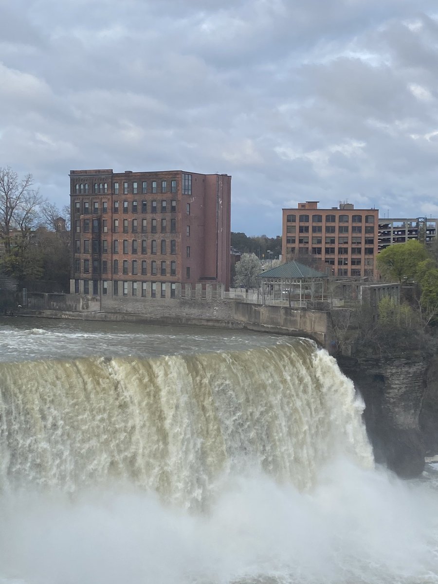 NPRinskeep's tweet photo. The view from this Rochester pedestrian bridge is amazing. Imagine your downtown, except with Niagara Falls in the middle. https://t.co/3eY3r62EkP