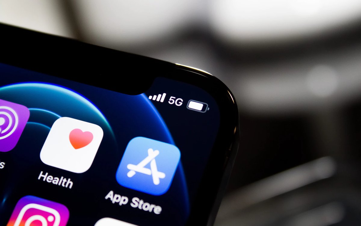 proposition47fr's tweet photo. Aujourd’hui sur Newsroom ✨Premium✨ :

1️⃣ 5G : l’Europe est-elle en train de laisser filer Américains et Chinois ?
2️⃣ TousAntiCovid va faire office de passeport vaccinal
3️⃣ La Grande Bretagne pourrait lancer une cryptomonnaie nationale

👉 https://t.co/z5UZS1INGE https://t.co/0R20pgQMFM