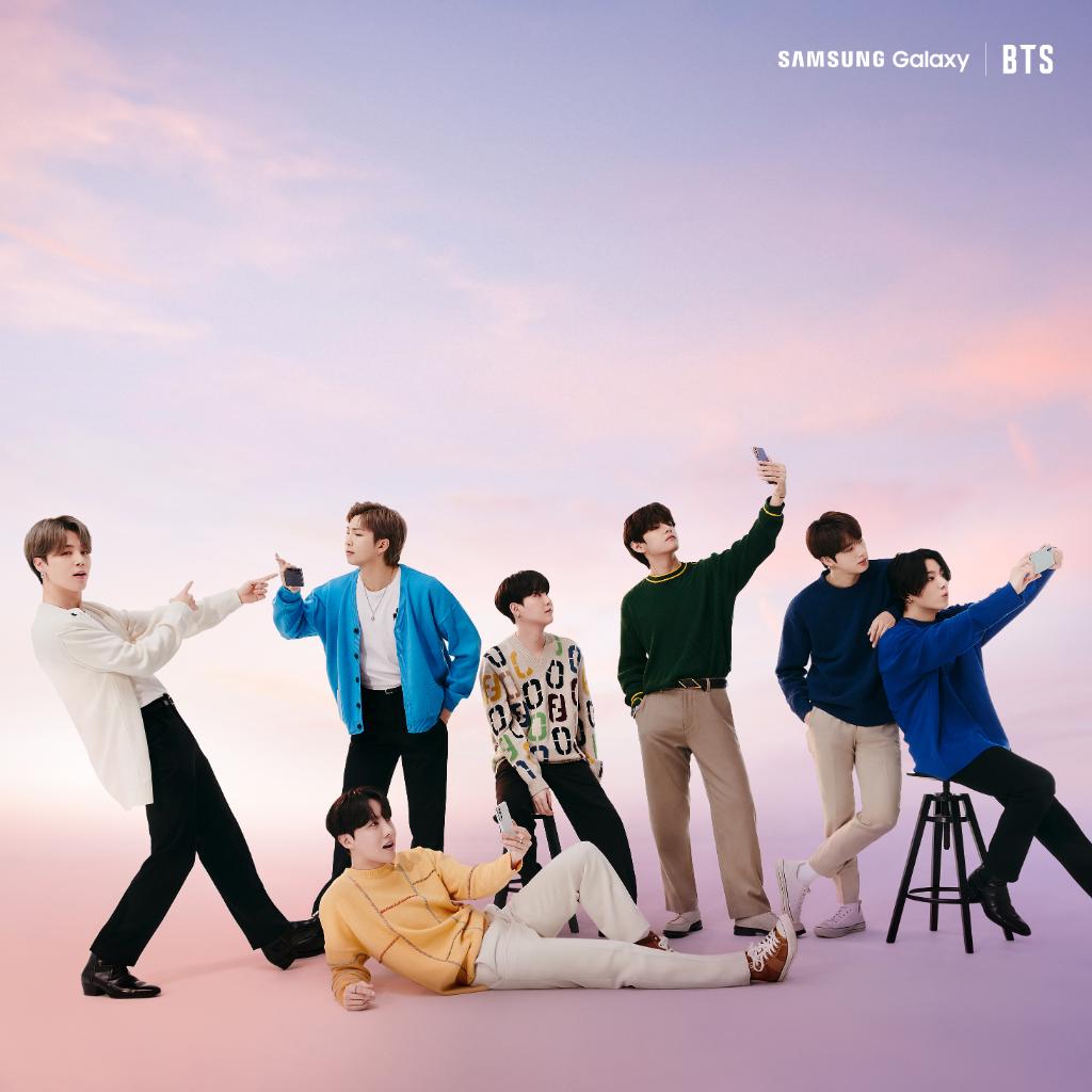 <a href="/BTS_twt/">방탄소년단</a> daima efsanevi fotoğraflar çekiliyor. Çünkü #BTSGlaxy'sinde fotoğraflar her zaman Galaxy ile çekilir. 

#BTSGalaxy #GalaxyS21