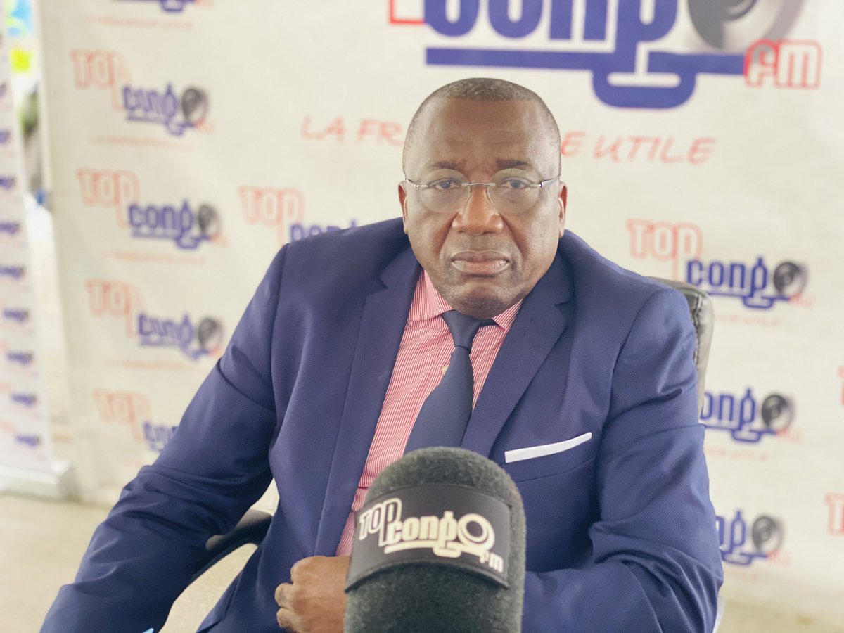 TopCongo's tweet photo. Qu’est-ce qu’une constitution et à quoi sert-elle ? Face aux carences relevées ? Faut-il, en #RDC, modifier ou changer la constitution ? #LeGrandDébat c’est maintenant sur #TopCongo avec les professeurs de droit #Mbata, @jacdjo1 et Placide #Mabaka https://t.co/39U01F6gzI
