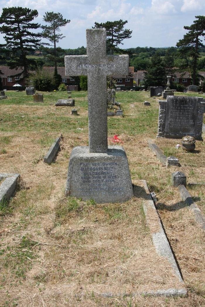 #OnThisDay in 1951 Prince Sergei Belosselsky-Belozersky died in Tonbridge. A truly remarcable man: he was Russia's largest landowner, member of Intl <a href="/Olympics/">The Olympic Games</a> Committee, promoter of football and ice hockey, general in #WW1, Russian and Finnish Civil Wars.