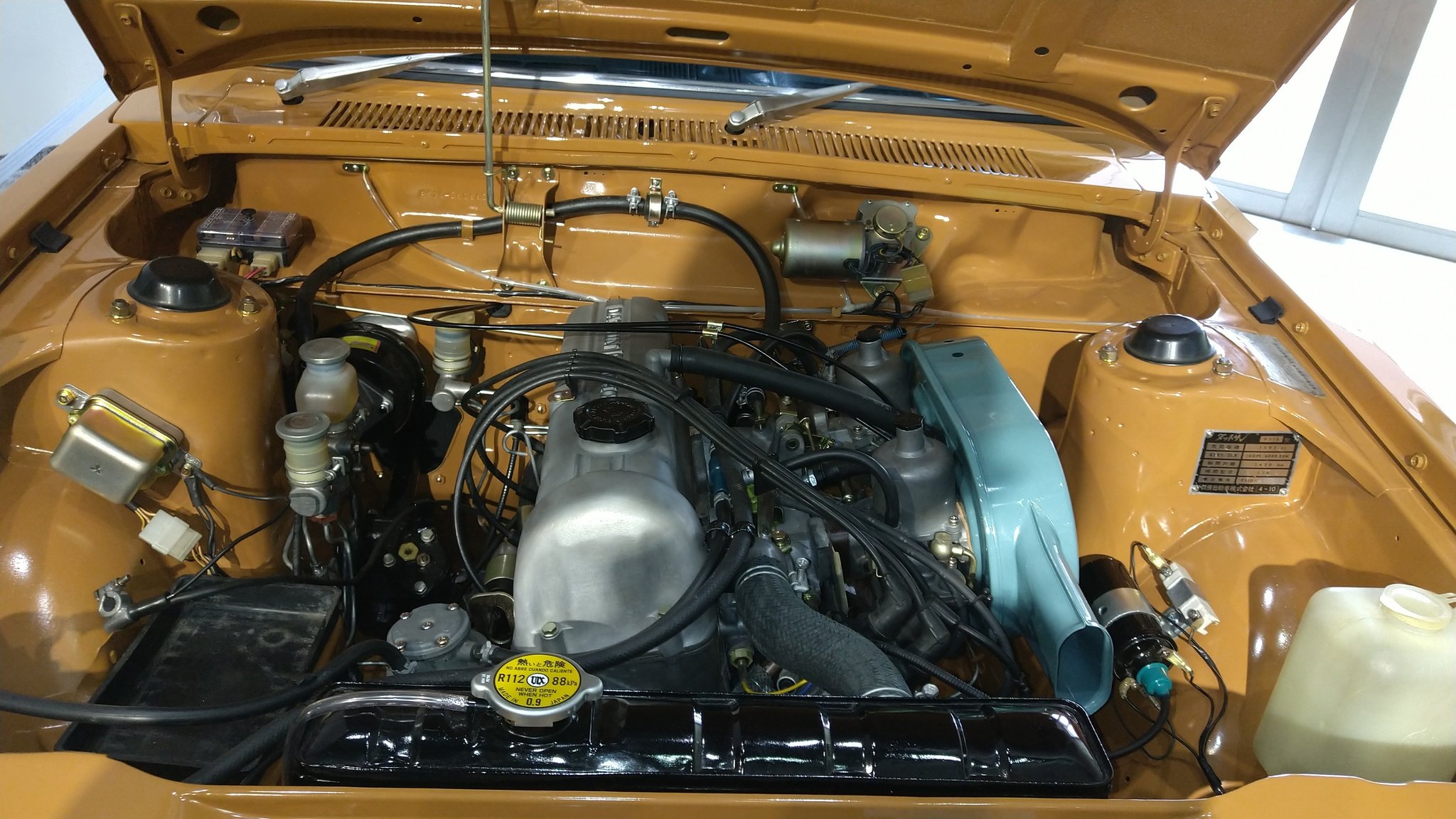 Old Datsun P510gl またトヨタ博物館にて510ブルーバードsssクーペが展示されていました 今回その学芸員さんにお会いすることができましてエンジンルームも見させていただきました この車は以前前オーナーさんが事故をしており塗装かなりよくなかっ
