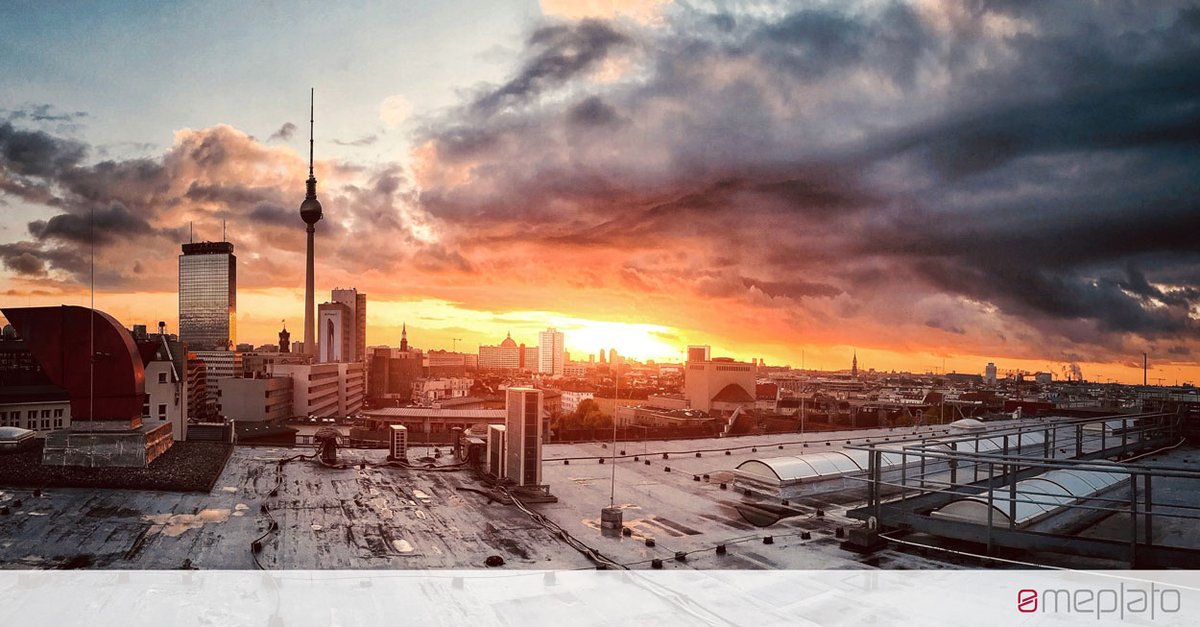 meplato's tweet photo. Wir blicken mit Zuversicht auf die Zukunft der neuen Zusammenarbeit und Zukunft und stellen uns auf die neue Art zu Arbeiten ein. Deshalb halbieren wir die Büroflächen in Berlin und Paderborn, um Büroflächen nicht ungenutzt zu lassen. Wir freuen uns auf die Zukunft. https://t.co/0vqdNwpCYZ