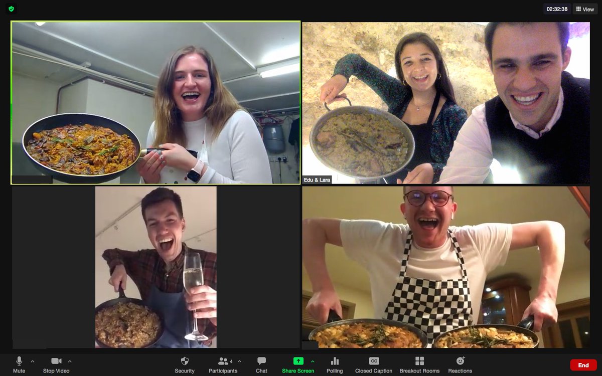 seasaffron's tweet photo. A wonderful evening last night with these smiling faces. And look at the result! #paellapros https://t.co/iVLHRP483l