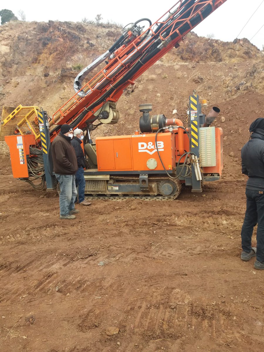 mustafagur1907's tweet photo. Erzincan Kemaliye Ağıl Köyünde hukuksuz sondaj işlemlerine tekrar başlandı. Hoyrat madencilik bölgeyi tehdit etmeye devam ediyor #erzincan #kemaliye @Keceporg  @kemaliyeyisavun @PolenEkoloji @heryerkazdaglar @kazdaglariist @KazdaglarK @temavakfi #kemaliyedealtınmadeniistemiyoruz https://t.co/UQvseRjHQY