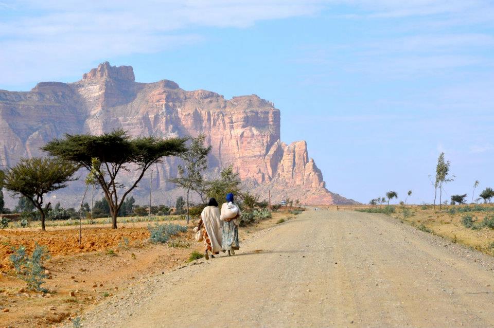 5/ According to the Homily, the Ethiopian king—asẹ Dawit II—found himself confronted with Latin foreigners back home in the NE African highlands in ca. 1400 CE. Two strangers—described as nägadəyan, a term denoting ‘merchants’, ‘travellers’ & even ‘pilgrims’— ...