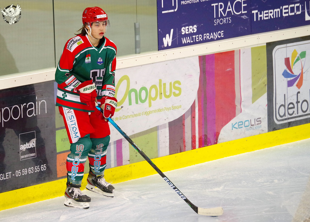 🏆 𝐌𝐞𝐢𝐥𝐥𝐞𝐮𝐫 𝐞𝐬𝐩𝐨𝐢𝐫 (𝐓𝐫𝐨𝐩𝐡𝐞𝐞 𝐉𝐞𝐚𝐧-𝐏𝐢𝐞𝐫𝐫𝐞 𝐆𝐫𝐚𝐟𝐟) 🏆

Jules BOSCQ, défenseur de 19 ans, crédité de 2 buts et 7 assists, et premier joueur de l'@HormadiElite 🌊 à recevoir cette distinction depuis Xavier Daramy en 2002 👏👏

#SLMHockey