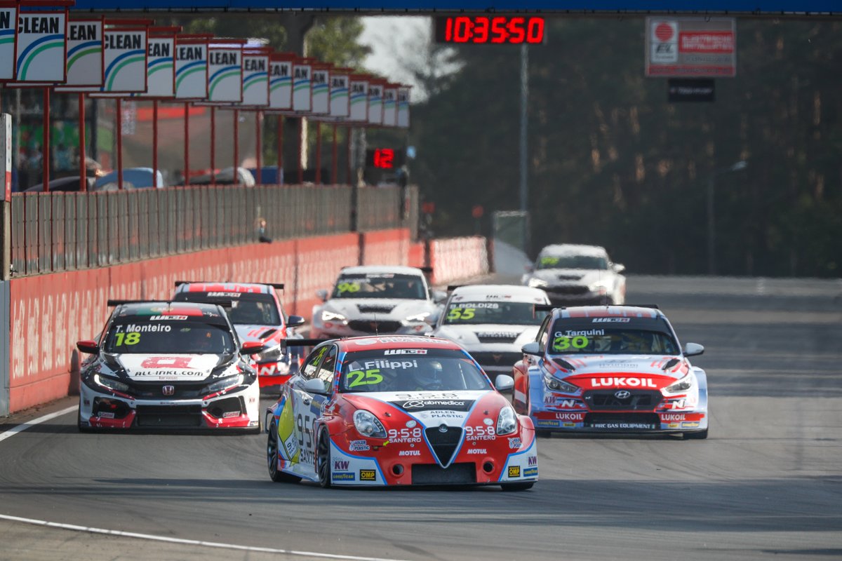 tcrspain's tweet photo. Soñando en grande... 😎🚀 #TCRWorld https://t.co/5pbixXLk9B