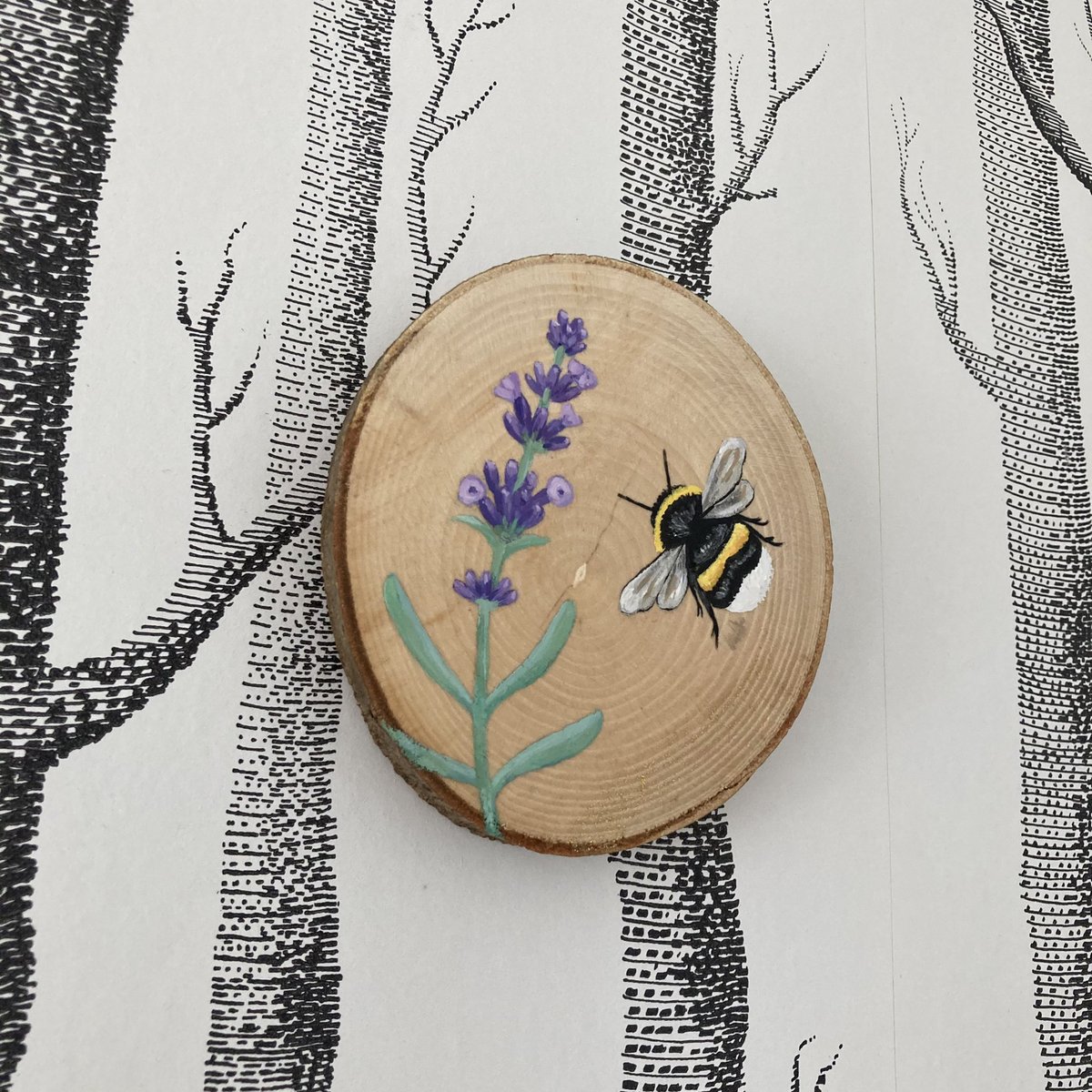 Interesting our new ‘Bee Thoughtful’ Hand Painted Plaque with 10% of sales going to <a href="/MindCharity/">Mind</a> rover.ebay.com/rover/1/710-53… #elevenseshour #handmadehour #womaninbiz #bees #ebay #MIND