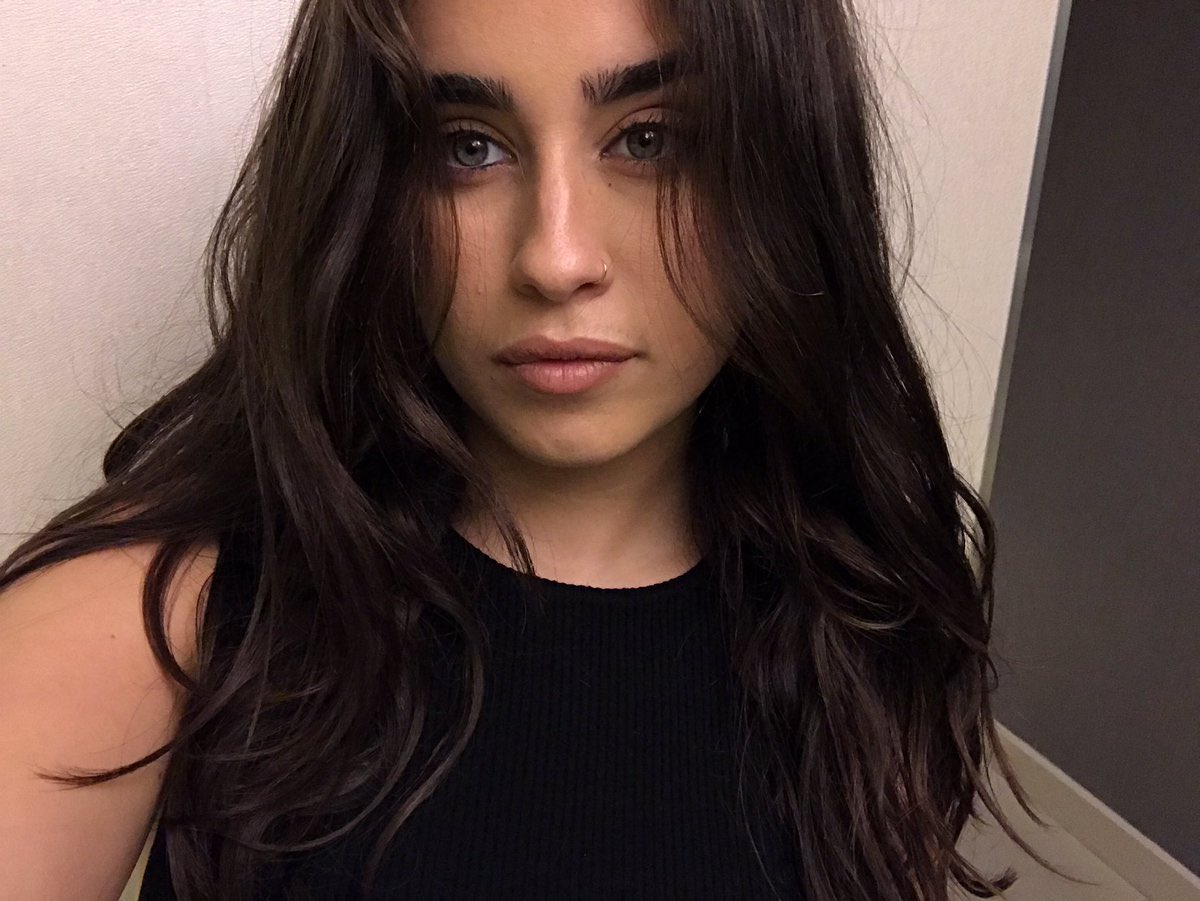 lauren jauregui selfies lives in my head rent free