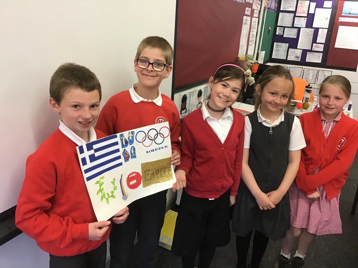 SaltergateSchs's tweet photo. Over the last few weeks, the children in year 4 have been designing and creating a Greece Olympic banner for the April Olympic Games Challenge led by @HarrogateSSP. All the children had a lovely time using their design and technology skills. #D&amp;T #representingGreece #teamwork https://t.co/EKxQ1DOW2f