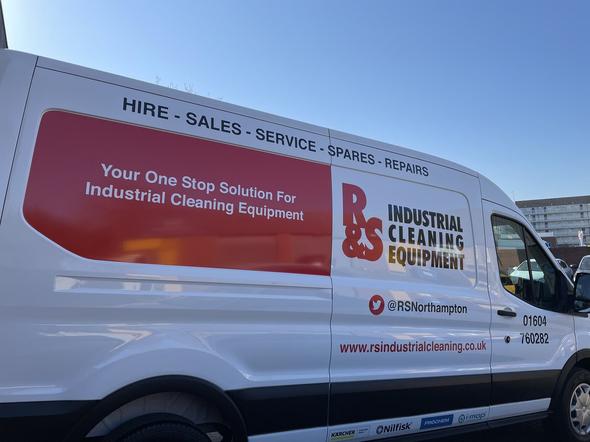 T3signs's tweet photo. Kicking off a lovely sunny 😎 week with completing these new #vehicle #graphics for @RSNorthampton .

#vehiclelivery #vinylapplication #graphicsdesign https://t.co/Qm01pDXE8r