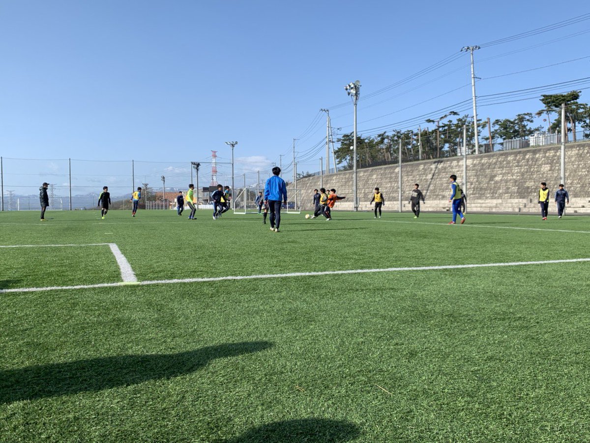 sandaisoccer's tweet photo. 4月20日火曜日「TR情報」
本日はペース走、ミニゲームを行いました。 https://t.co/ygf1cv65Cn