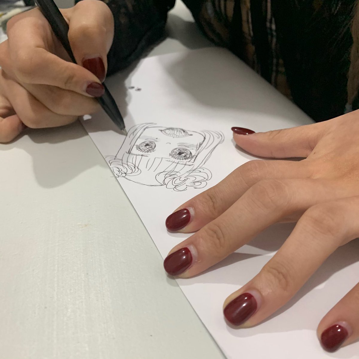 LUNARSOLAR_'s tweet photo. [#유우리]

이서언니랑 노는 중.........
저거 유우리랍니다.........ㅋㅋㅋ🍏

#루나솔라 #LUNARSOLAR #YUURI
#DADADA #다다다 #SOLAR_rise
#2nd_Single_Album #Iam_ready_4rise https://t.co/HUGJXPJTi4