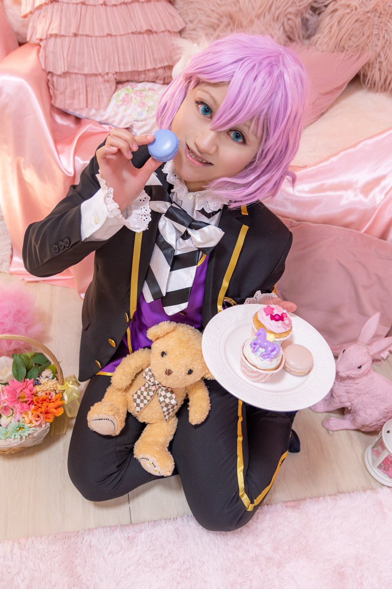 mfmfyuzukosyo's tweet photo. #自分作品のいいところを3つ挙げる見た人もやる

んー、そうだなぁ・・・

・自作の時は低予算で上手くやりくりするよ！
・目がパッチリだよ！
・表情や空気感が(比較的)コロコロ変わるよ！

撮影者はこちら☆
1:宅コス
2:そーしさん@so_shi0427
3•4:蒼さん@i_ijad https://t.co/loQO6MVt4q