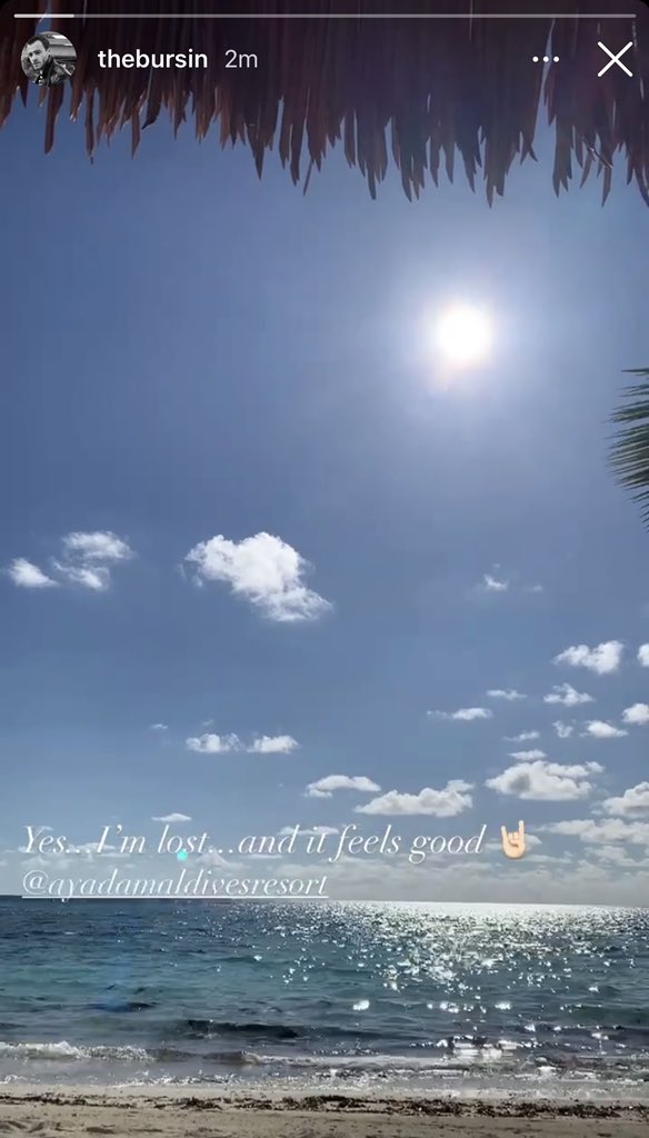 xxxxcb0d's tweet photo. I think it’s time to tag eachother and not the resort anymore 🌚🌚🌚 https://t.co/Mt9NS5iTyj