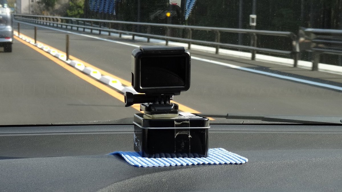 5車線道路でも死角なし❣圧倒的に使いやすい♪❤前後カメラ付ドライブレコーダー