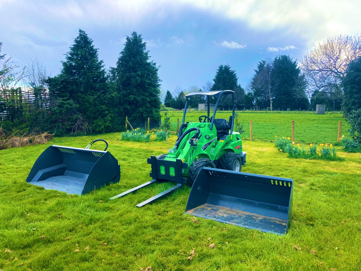 _PrecisionClean's tweet image. As the sun shines on another glorious day it’s time to introduce the newest member of the team. We hope for many years of loyal service.