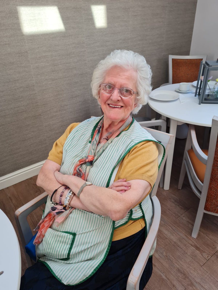 GoldendaleHouse's tweet photo. Residents have thoroughly enjoyed having the hairdresser back! 🤩

Looking fabulous, ladies! 😍

#GoldendaleFamily #CareHomes #CareHomesUK #NewHairDay #Staffordshire #StokeOnTrent #ResidentialCare https://t.co/EWzCYoMFuB