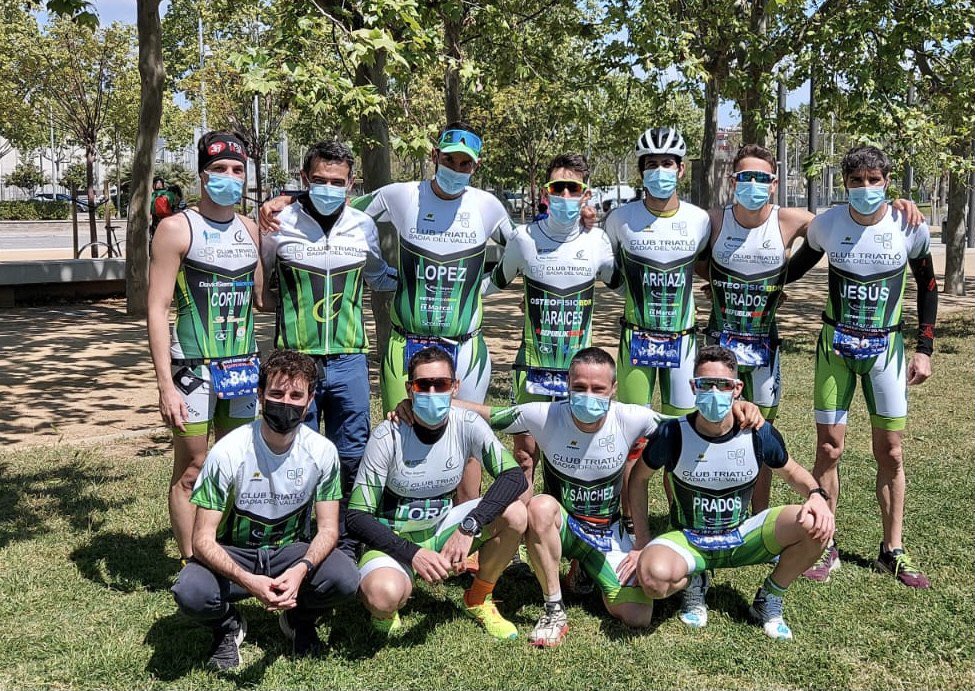 Se ha hecho esperar... después de más de un año, por fin volvemos a disfrutar de la competición todos juntos. ¡Gran papel de todos en el duatlón por equipos del Prat!
