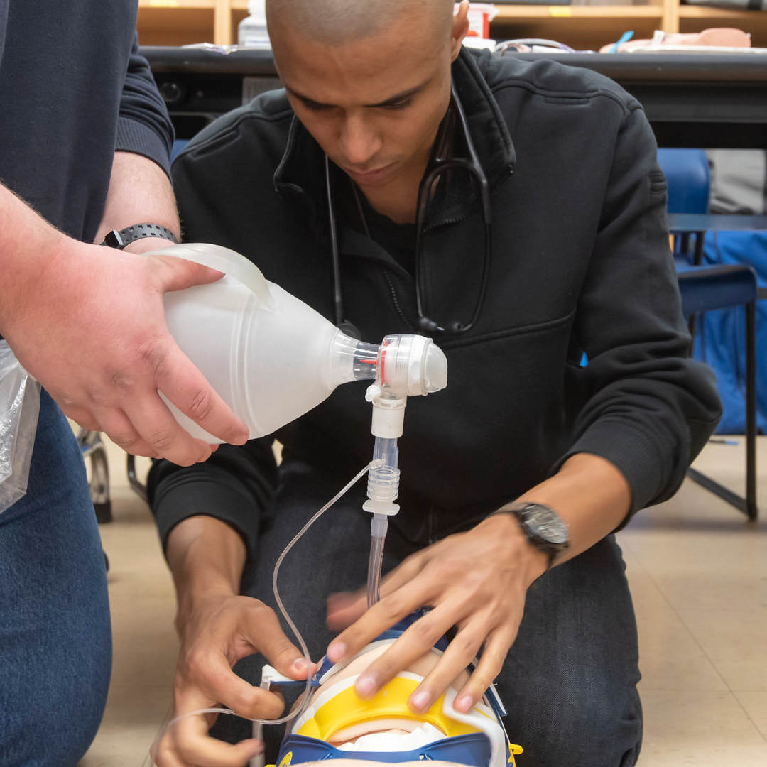 Learn about your future as a Paramedic or Emergency Medical Technician! Program Info Sessions meet every Thursday until May 13. Discover your options and meet the faculty. Get help with registration and advisement, too! To RSVP, visit https://t.co/0eUTSDBrny https://t.co/YanBbn086b