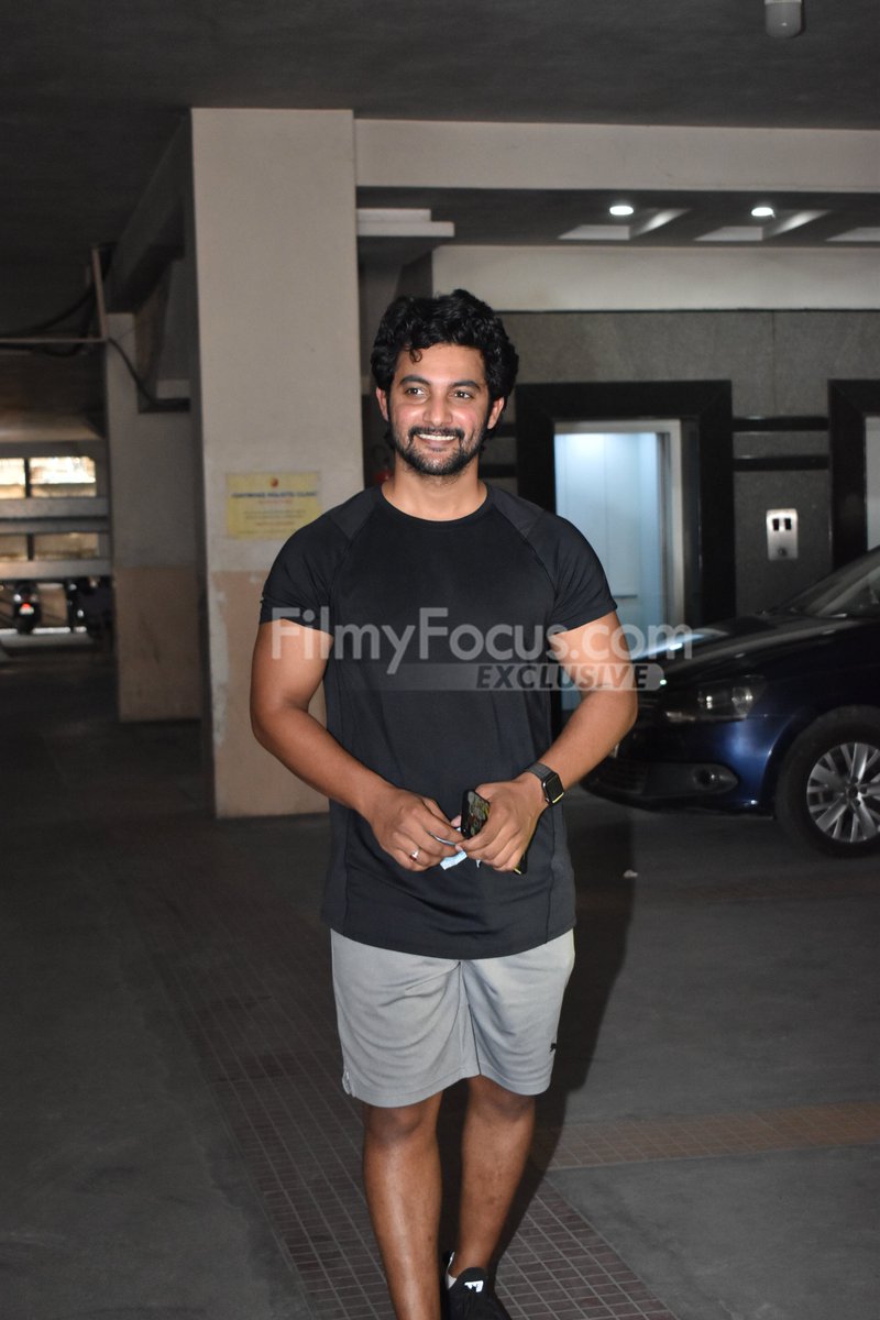 FilmyFocus's tweet photo. Actor #Aadi Papped Post Gym Session in Hyderabad.!
#AadiSaiKumar #Jodi #OperationGoldfish #Celebspotted #FilmyFocus https://t.co/inbK5TGyoa