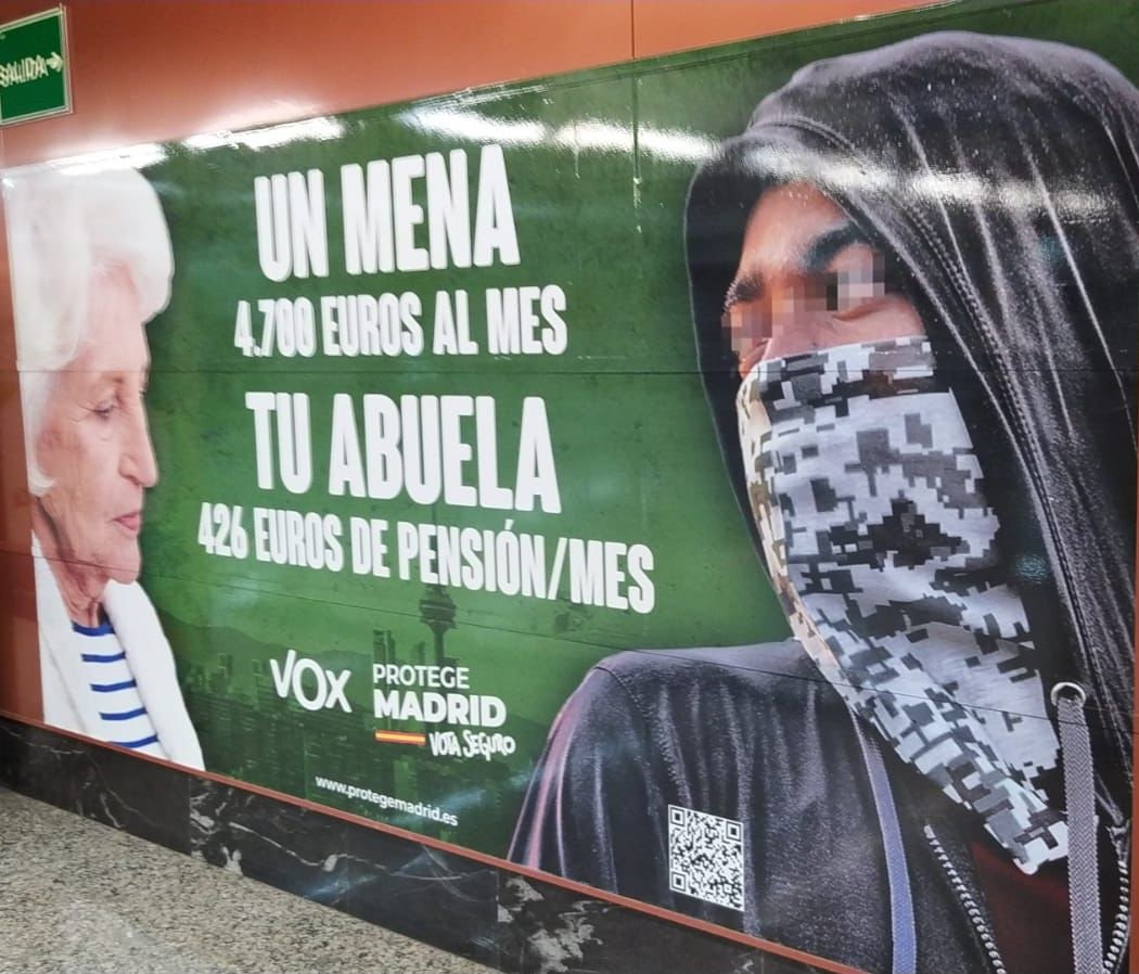 RubenSanchezTW's tweet photo. Es un bulo que lo menores migrantes no acompañados reciban 4.700 al mes. Quien sí se llevaba nada menos que 6.800 euros mensuales de dinero público era Abascal cuando Aguirre lo enchufó en una fundación donde nadie sabe a qué se dedicaba. https://t.co/UGGJgh8hsi