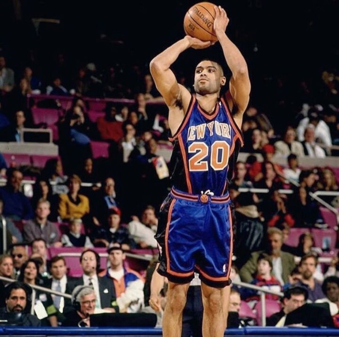 Happy 50th Birthday To Former 2x NBA All Star Allan Houston . 