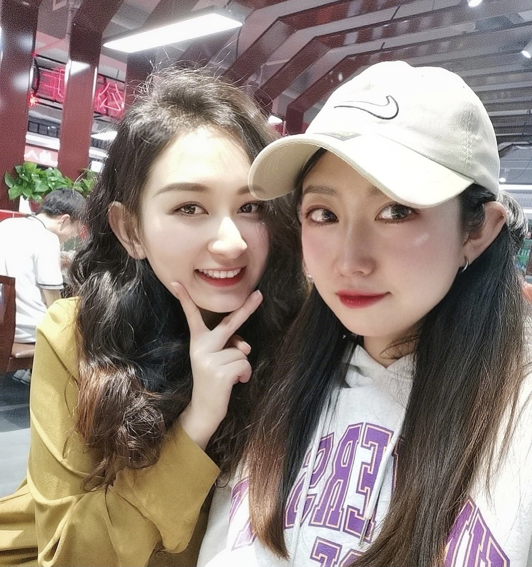 【王美琦系列】理工大学，现在女生懂的真多，收到快递后。一定射她小袜子 https://t.co/UlE8kZG4qU
