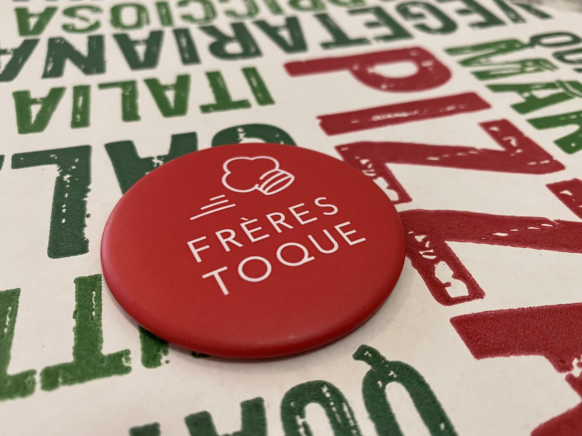 C'est les 6 ans de <a href="/FreresToque/">Frères Toque</a> , et super cadeau concret et durable, un decapsuleur :p  Bravo !