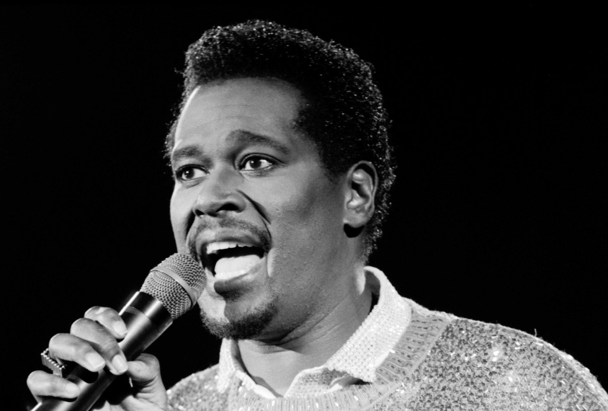 Luther Vandross would ve been 70 yrs old today.... damm! Happy Birthday 