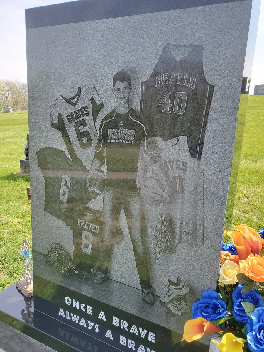 reedy_alicia's tweet photo. Grant's headstone was set today. It is beautiful. I hope it tells his story. Love and miss you G ❤ https://t.co/5H2yLwEB64