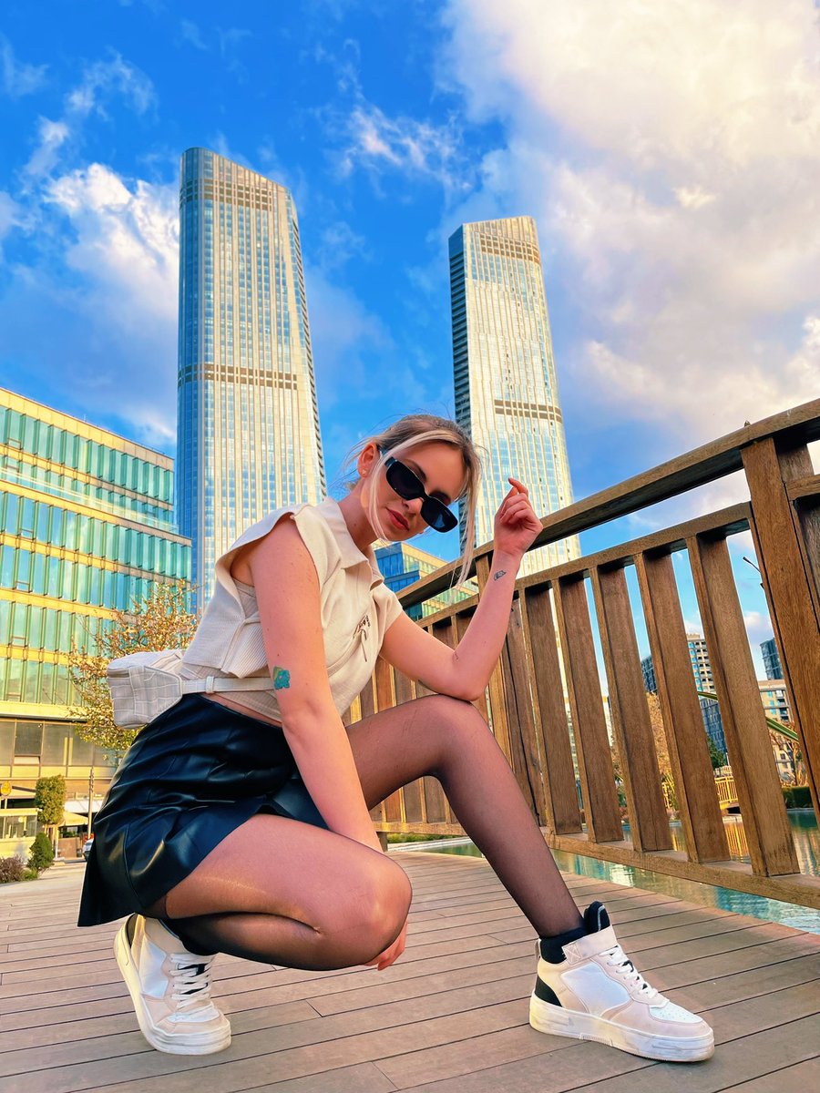 cemresolmaaz's tweet image. Shine 💫