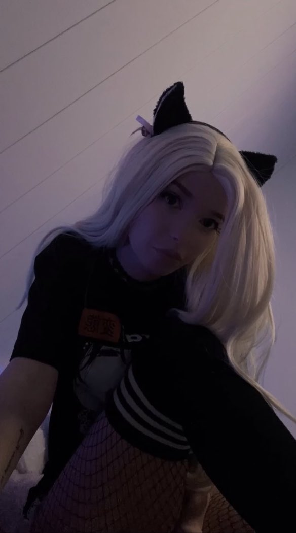 Cat girl tik tok