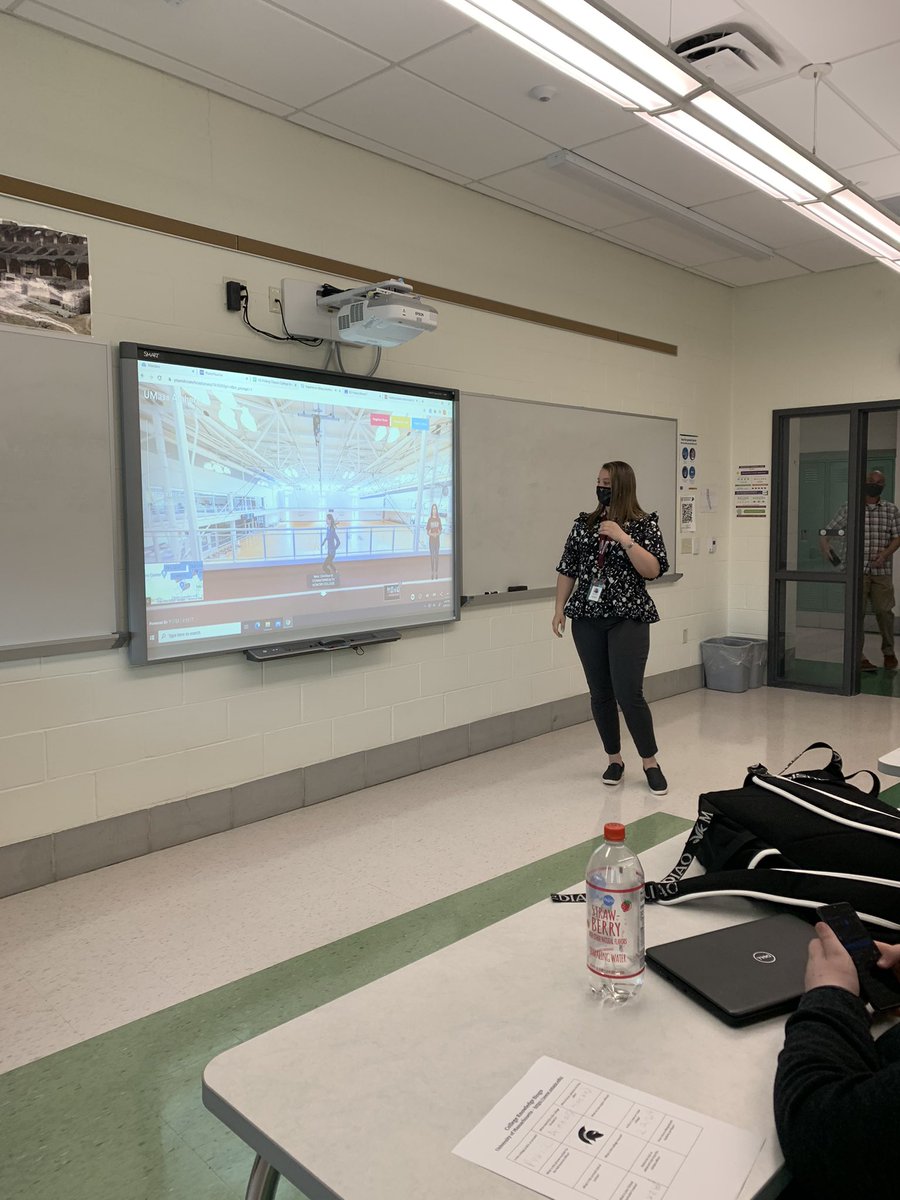 FTMHSCounseling's tweet photo. 10th Grade College Field Trips looking a little difference these days!! So happy to take every 10th grader on a virtual college field trip as well as play a great “College Knowledge Bingo” game! @ctrisenetwork @JFlynnMHS @MHSCareerCtr @MHSCounseling21 https://t.co/PmcGKZE8IL