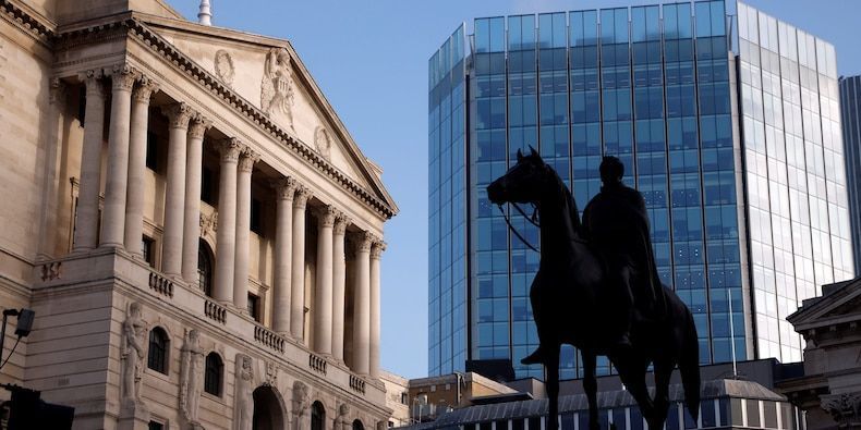 1️⃣🌐[#ALaUne] #Crypto : La Grande-Bretagne envisage de lancer un #Britcoin buff.ly/2RNVNUP v/ <a href="/BusinessInsider/">Business Insider</a>

💬 Le Trésor et la Banque d'Angleterre réfléchissent à créer une monnaie numérique frappée par la Banque centrale

#Bitcoin #TransfoNum 
#FlashTweet ⚡️