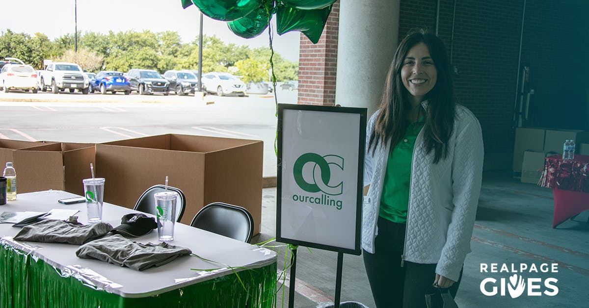 TimmyRealPage's tweet photo. We appreciate our teammates who support OurCalling because together, we can impact those struggling with housing insecurity. Learn more about our philanthropic efforts. #RealPageGIVES #VolunteerAppreciation2021 https://t.co/HNkGmtW8WM https://t.co/ere3bc2FLP
