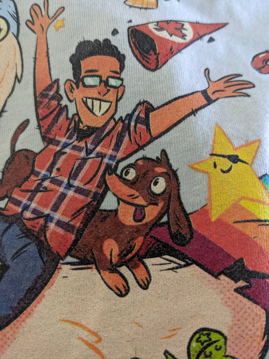 I just realized there is a Doxie 😍😍 definitely the representation of  #LifeIsMagic @WatchItPlayed