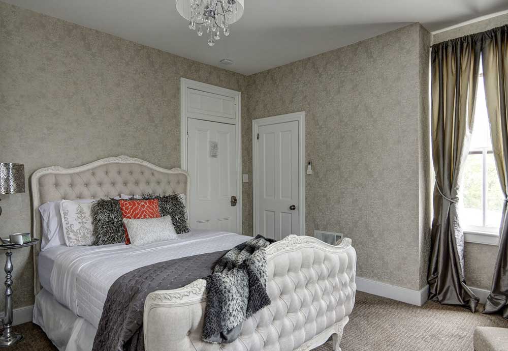 Showcasing the Philadelphian room at The Harrison, Cape May. Which of our unique rooms will you choose for your romantic vacation at The Harrison? theharrisoninn.com/things-to-do-i…